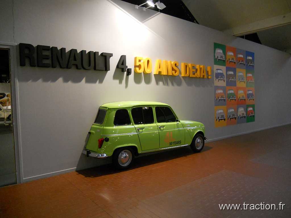 2011_12_Mulhouse (2).jpg - 01/12/2011 - 68051 MULHOUSE CEDEX Citée de l'Automobile - Musée National - Collection Schlumpf - RENAULT 4 - 50 ans déjà !